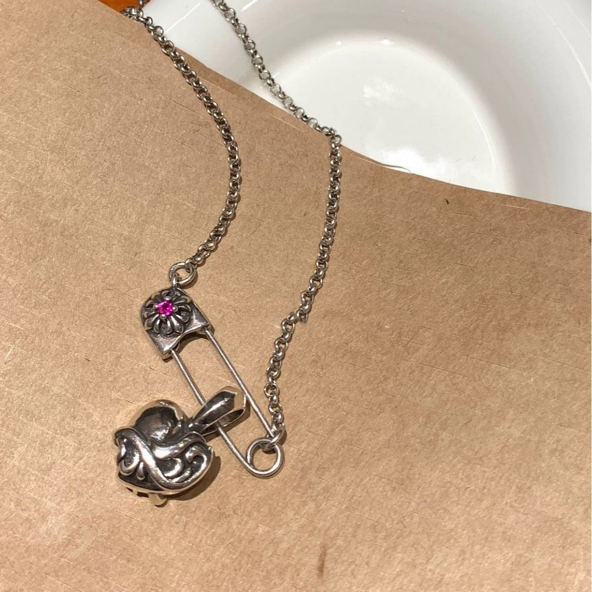Chrome Hearts vine cute pink diamond brooch heart necklace